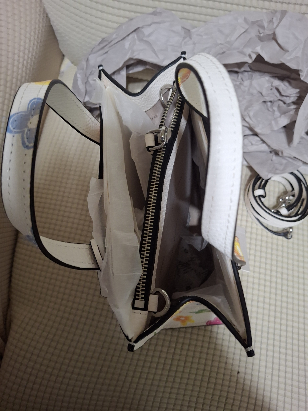 Marc Jacobs Daisy Leather Mini Grind Tote Bag. - Picture 5 of 10